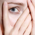 Tik v oku: Nejčastější důvody, proč vás trápí