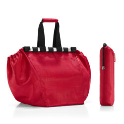 <strong>Vydejte se na úspěšný lov mezi regály supermarketu s&nbsppraktickou nákupní taškou Easyshoppingbag od Reisenthel.</strong> <br><br>Poznejte půvab snadného nakupování s&nbspnovou taškou do košíku od Reisenthel. Otevřenou tašku lze umístit na šířku klasického nákupního vozíku a snadno zaháknout po stranách.&nbsp Nákup můžete dávat rovnou do tašky. U pokladny jej na chvíli vyndáte a zase vrátíte zpět rvonou do tašky. Stačí zaklapnout dva hliníkové profily zavírání k&nbspsobě a odnést si celý nákup domů. Přes svůj velký objem 30 l a nosnost 15 kg