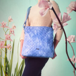 Crossbody s čistým designem
