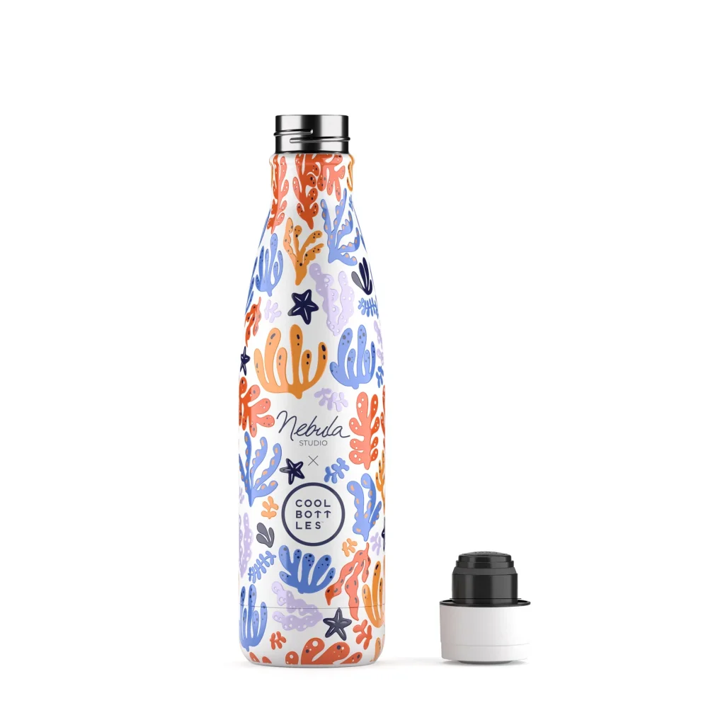 a to díky unikátní třívrstvé technologii Triple Cool™ Technology. Nerezová termoláhev Cool Bottles je vyrobená z kvalitní potravinářské oceli s označením 18/8
