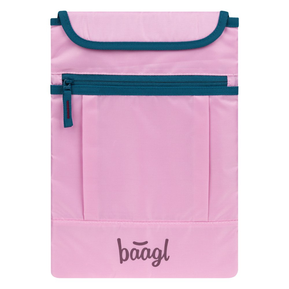 • Trendy pouzdro poskytuje spolehlivou ochranu notebooku v batohu i mimo něj a díky výběru z více než třiceti motivů jej lze snadno sladit s dalším vybavením od BAAGLu.